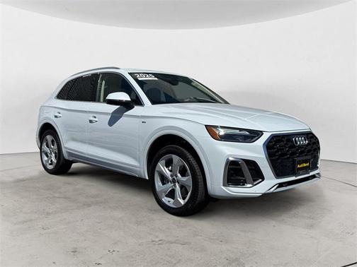 2025 Audi Q5 45 S line quattro Premium