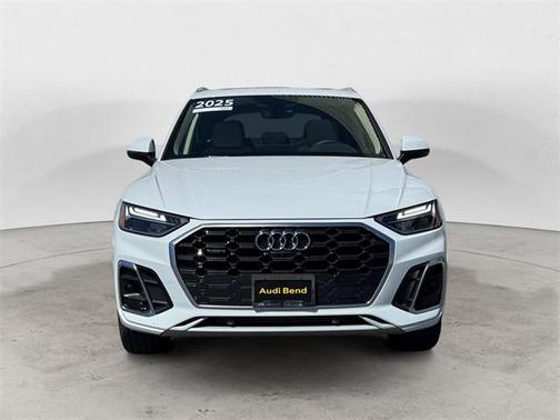 2025 Audi Q5 45 S line quattro Premium