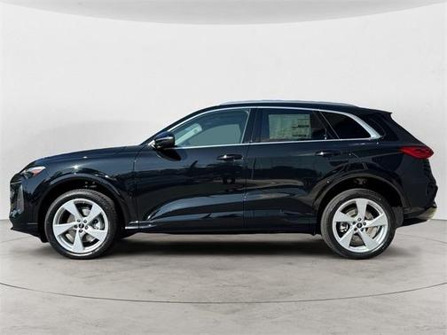 2025 Audi Q5 2.0T quattro Premium