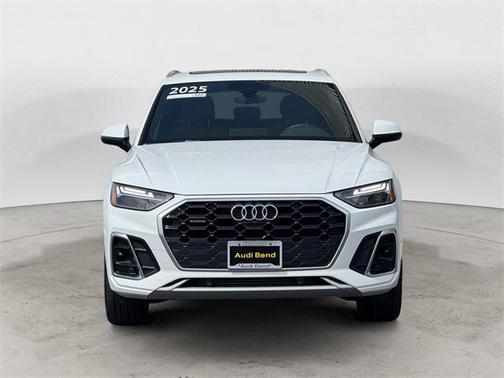 2025 Audi Q5 45 S line quattro Premium
