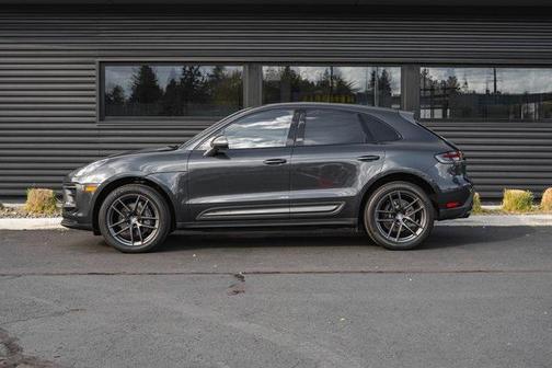 2023 Porsche Macan T