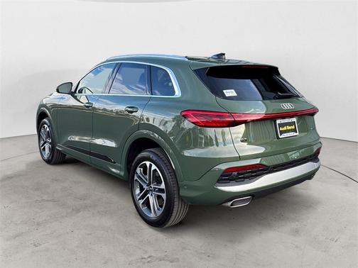 2025 Audi Q5 2.0T quattro Premium