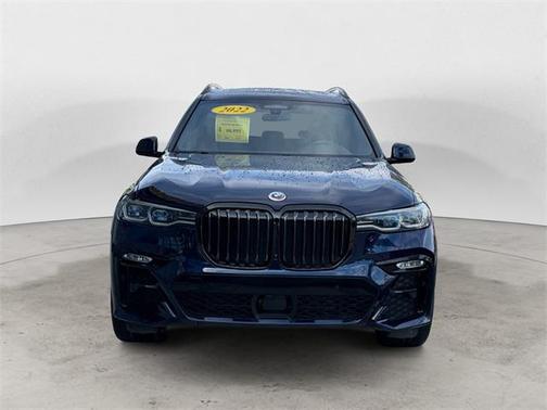 2022 BMW X7 M50i