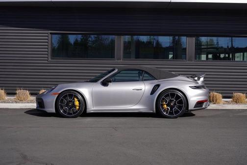 2021 Porsche 911 Turbo S