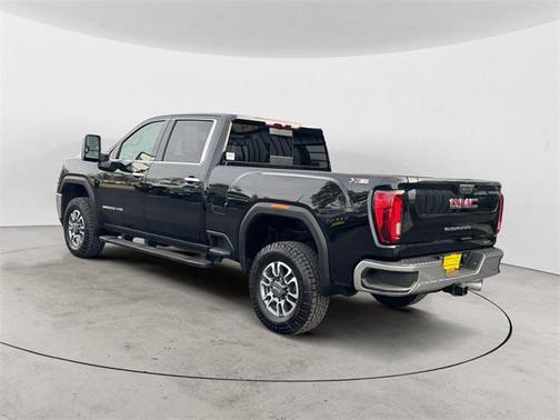 2022 GMC Sierra 3500 SLT