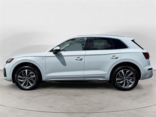 2025 Audi Q5 45 S line quattro Premium