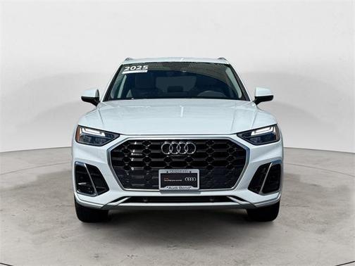 2025 Audi Q5 45 S line quattro Premium