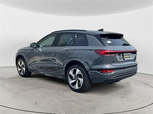 2025 Audi Q6 e-tron Premium