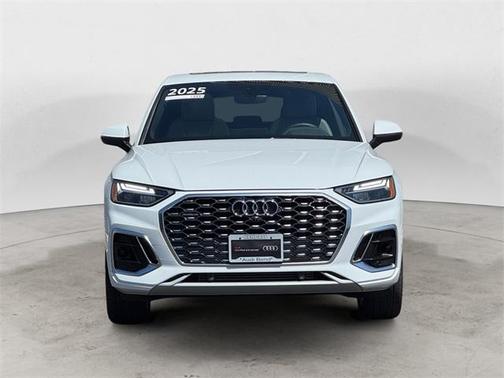 2025 Audi Q5 45 S line quattro Premium