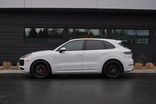 2023 Porsche Cayenne GTS