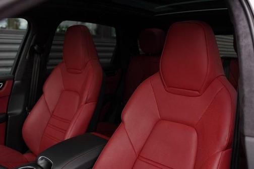 2023 Porsche Cayenne GTS