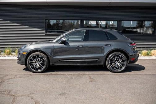2024 Porsche Macan T