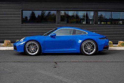 2025 Porsche 911 Carrera