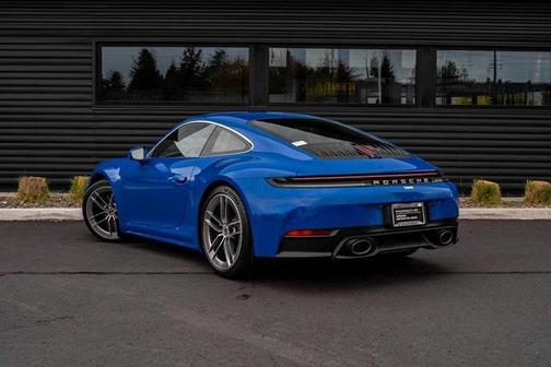 2025 Porsche 911 Carrera