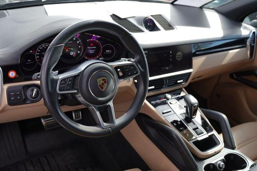 2022 Porsche Cayenne S