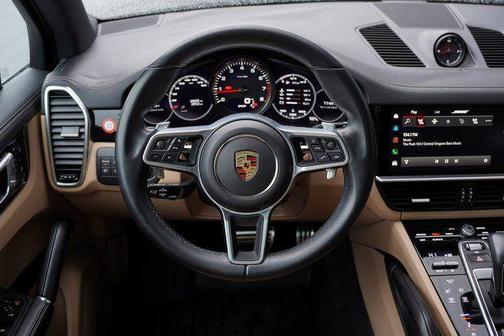 2022 Porsche Cayenne S