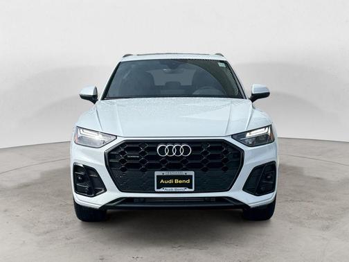 Glacier White Metallic 2025 Audi Q5 45 S line quattro Premium