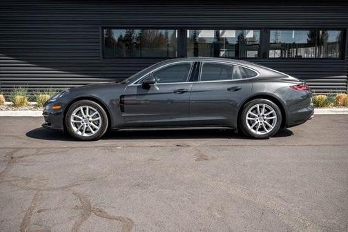 2017 Porsche Panamera 4S