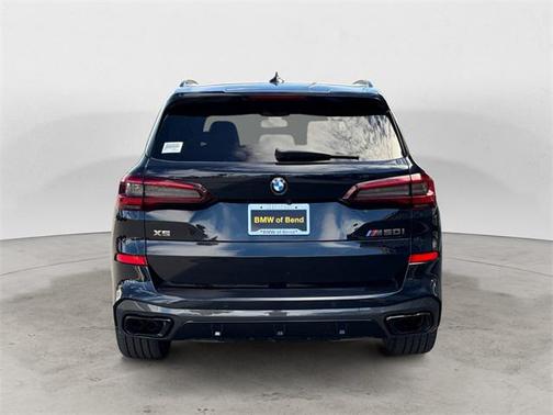 2022 BMW X5 M50i