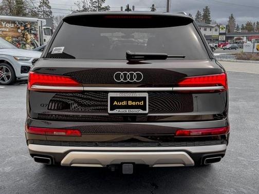 2025 Audi Q7 55 Premium Plus