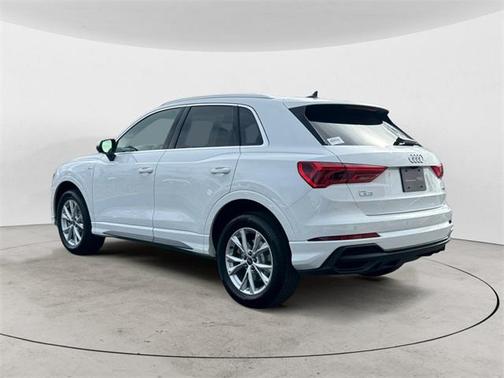 2025 Audi Q3 45 S line Premium