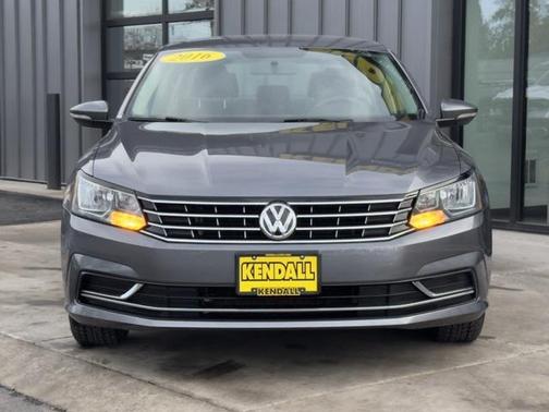 2016 Volkswagen Passat 1.8T S
