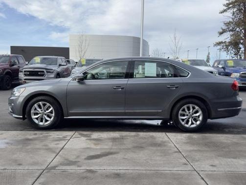 2016 Volkswagen Passat 1.8T S