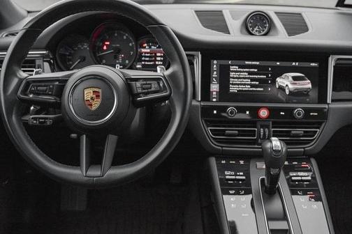 2024 Porsche Macan 