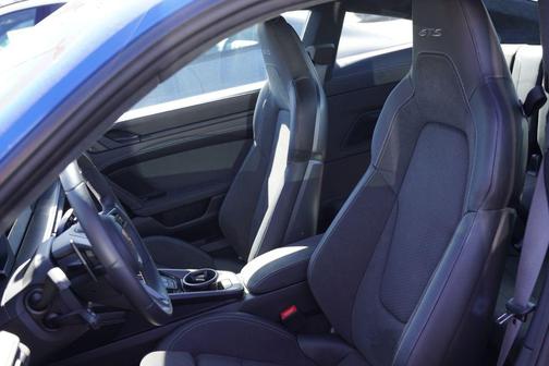 2025 Porsche 911 Carrera GTS