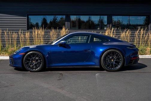 2024 Porsche 911 Carrera GTS