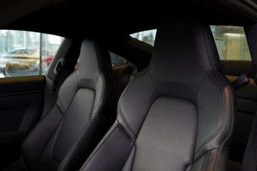 2024 Porsche 911 Carrera GTS