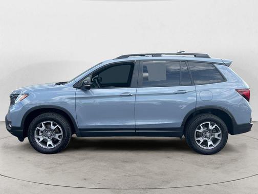 Sonic Gray Pearl 2022 Honda Passport TrailSport
