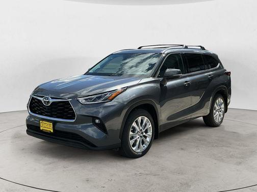 Magnetic Gray Metallic 2020 Toyota Highlander Limited