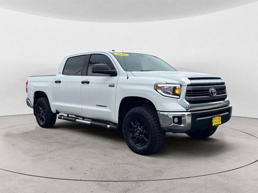 Super White 2015 Toyota Tundra SR5