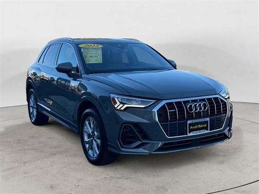2025 Audi Q3 45 S line Premium