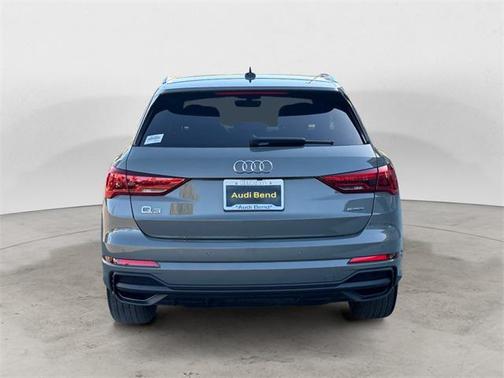 2025 Audi Q3 45 S line Premium