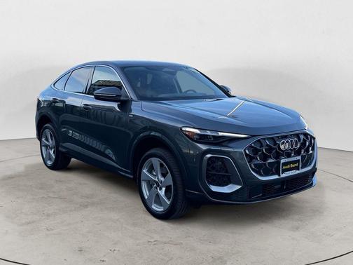 Daytona Gray Pearl 2025 Audi Q5 2.0T Premium