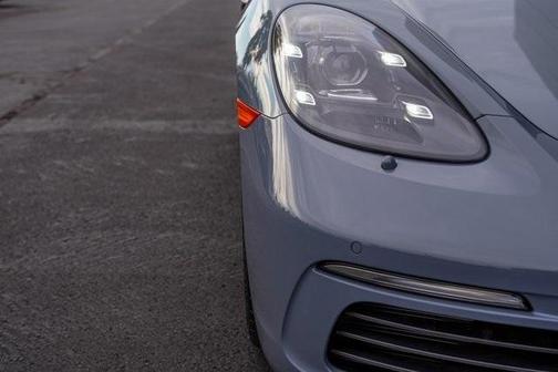 2025 Porsche 718 Cayman 