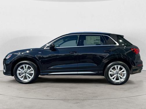 2025 Audi Q3 45 S line Premium