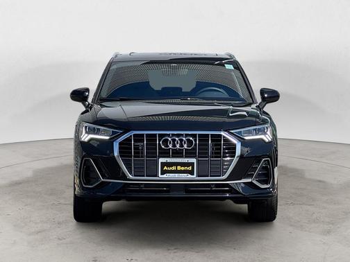 2025 Audi Q3 45 S line Premium