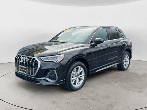 2025 Audi Q3 45 S line Premium