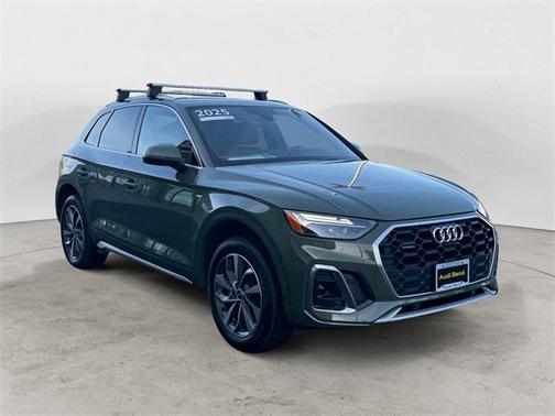 2025 Audi Q5 45 S line quattro Premium