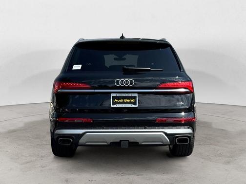 2025 Audi Q7 55 Premium
