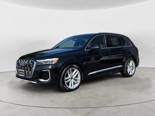 2025 Audi Q7 55 Premium
