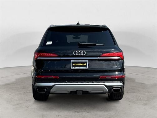 2025 Audi Q7 55 Premium