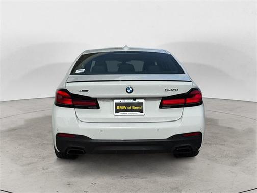 2023 BMW 540 i xDrive
