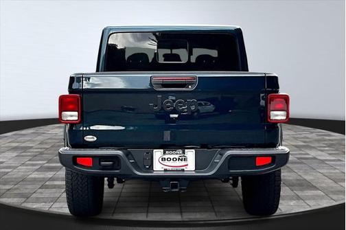 2025 Jeep Gladiator Nighthawk