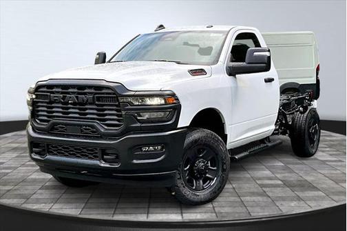 2025 RAM 2500 Tradesman Regular Cab 4x4 8' Box