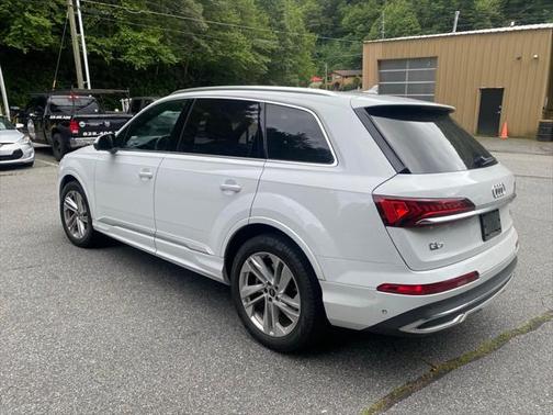 2022 Audi Q7 55 Prestige