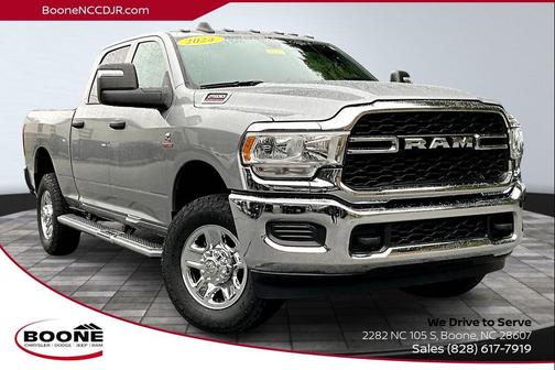 2024 RAM 2500 Tradesman Crew Cab 4x4 6'4' Box